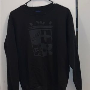 Italia Mania black crew neck sweater.